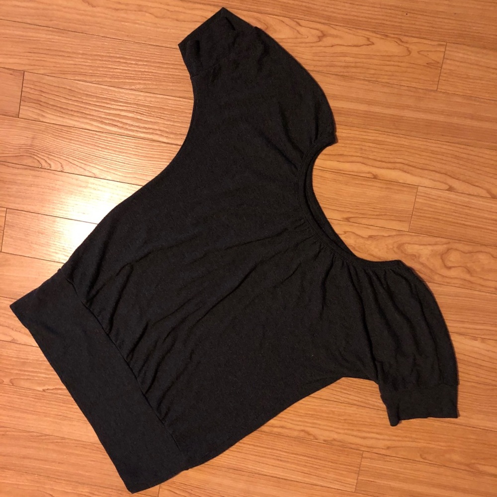 EUC! Charcoal gray Torrid Top; super stretchy!